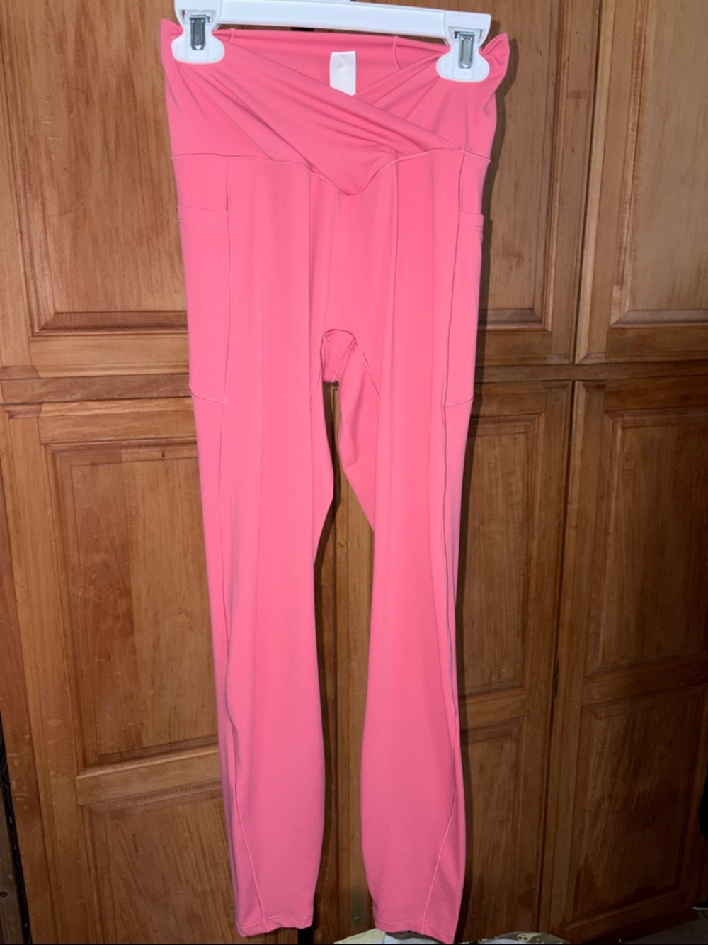 Halara pink leggings
